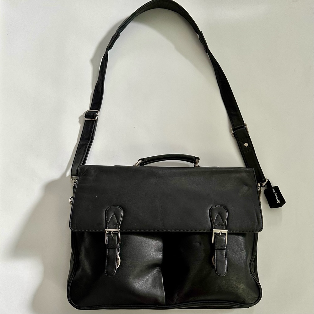 PELLE STUDIO -GENUINE BLACK LEATHER MESSENGER BAG